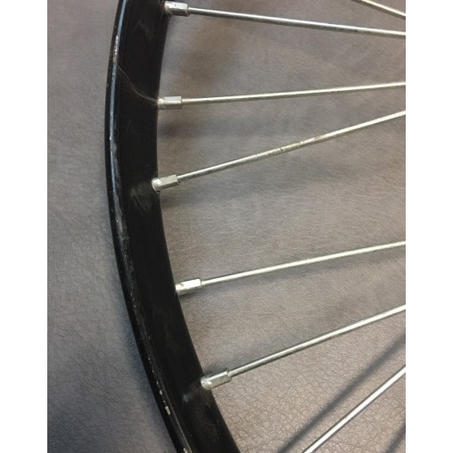 Beaded edge rim wheel