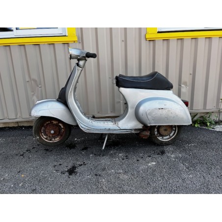 Vespa spécial 50